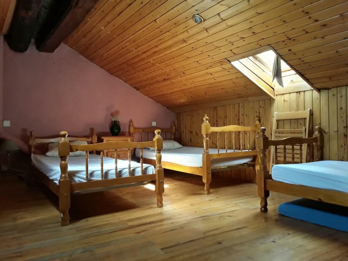Refugi Rural Vall De Siarb Hostel Llagunes Room photo